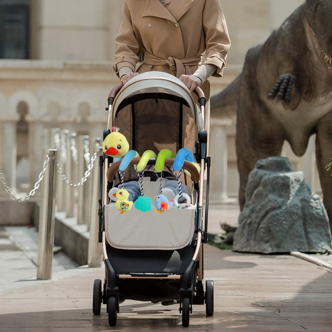 Baby Car Seat Toys, Activity Spiral Hangings Pram Toys, Plush Crib Toys with Squeaky for Boy or Girl, 0 Months up (Duck)
