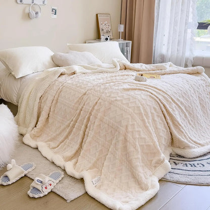 Double-Layer Plush Velvet Blanket, Ultra Soft Cozy Warm Throw Blanket, Reversible Fleece Blanket for Sofa Bed Bedroom