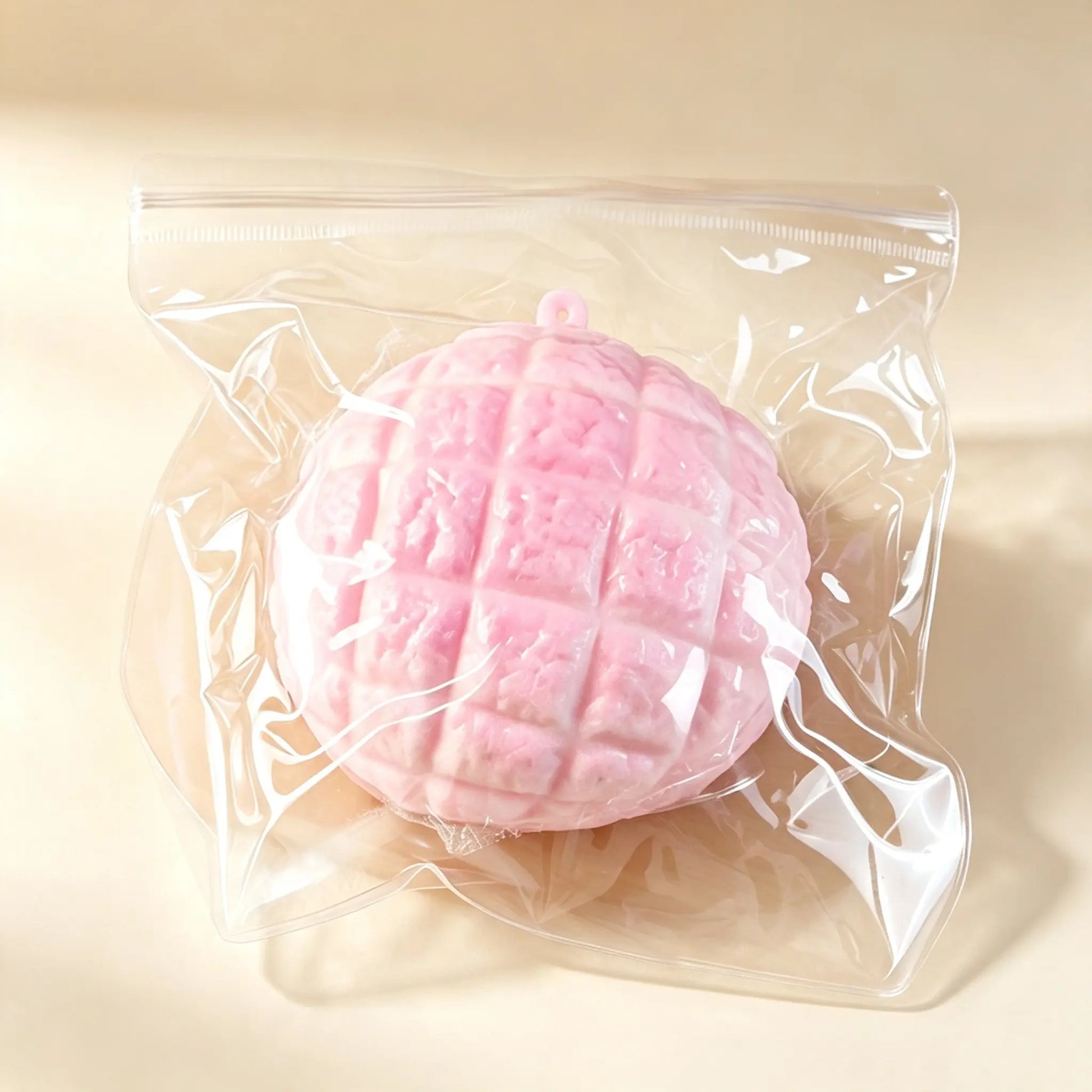[ASMR Pineapple Bun Squishy] Slight Crunchy Food Squishies Toy Stress Relief Fidget Toy-Slight Crunchy Fidget Toy with Building Blocks inside for Stress Relief Halloween / Haunted