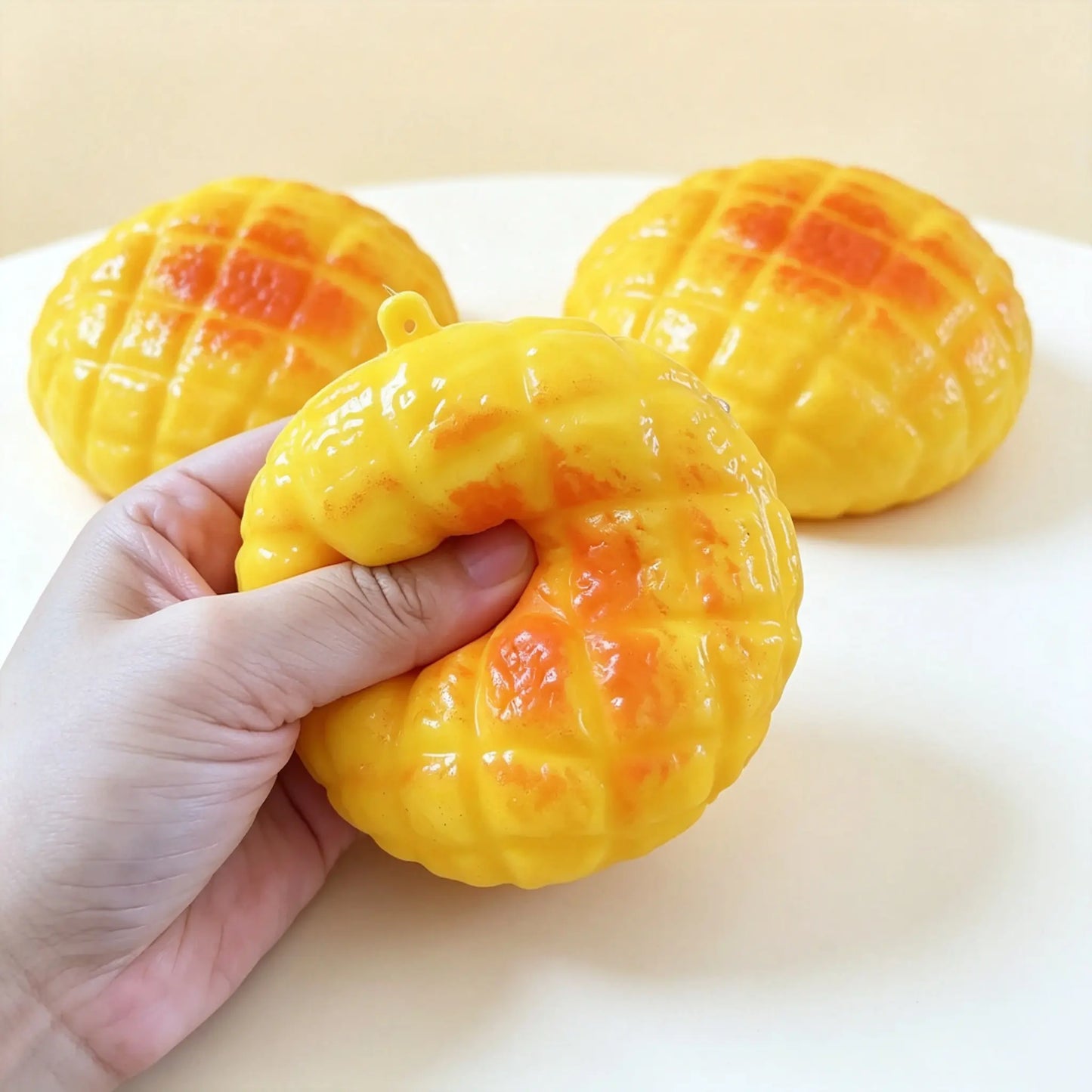 [ASMR Pineapple Bun Squishy] Slight Crunchy Food Squishies Toy Stress Relief Fidget Toy-Slight Crunchy Fidget Toy with Building Blocks inside for Stress Relief Halloween / Haunted