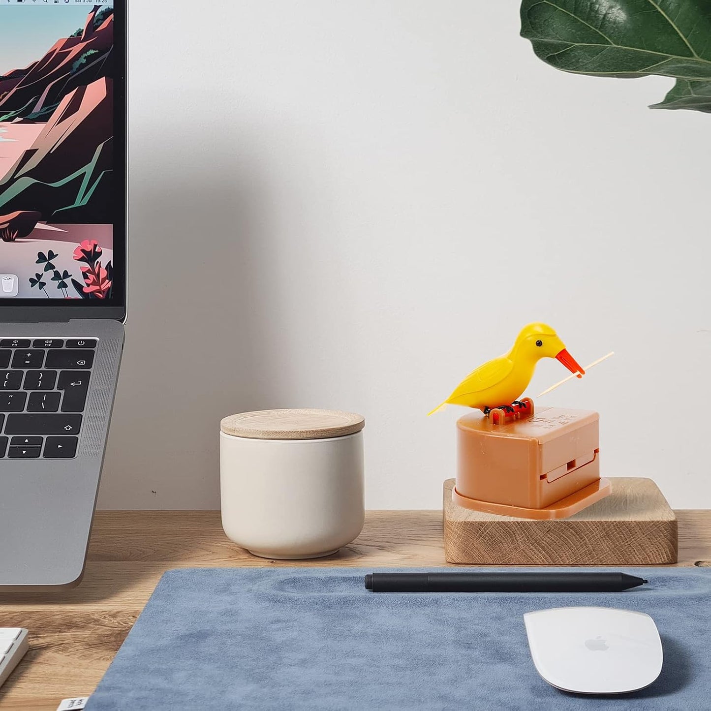 Bird Toothpick Dispenser - Cute Woodpecker & Toucan Toothpick Holders for Home & Dining Table Gifts